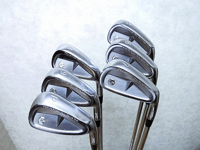GTDゴルフプロダクト GTD Black Ice アイアン NSプロ MODUS3 TOUR105/5-9.P(6本)/30/S/37/B